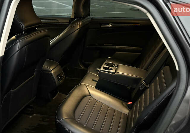 Серый Форд Фьюжн, объемом двигателя 1.5 л и пробегом 112 тыс. км за 13900 $, фото 16 на Automoto.ua