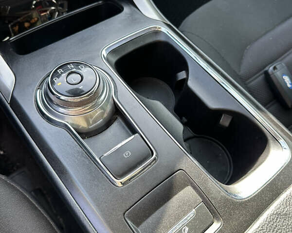 Форд Фьюжен 2018 у Дніпро (Дніпропетровську) на Automoto.ua Сірий Форд Фьюжен, об'ємом двигуна 2.5 л та пробігом 184 тис. км за 12800 $, фото 23 на Automoto.ua