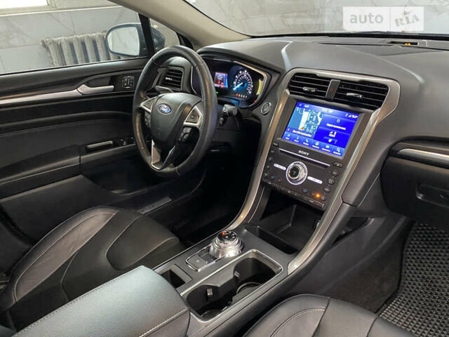 Серый Форд Фьюжн, объемом двигателя 2 л и пробегом 82 тыс. км за 13500 $, фото 25 на Automoto.ua