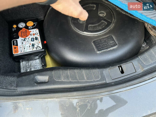 Серый Форд Фьюжн, объемом двигателя 2 л и пробегом 132 тыс. км за 14000 $, фото 22 на Automoto.ua