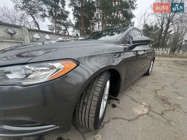 Сірий Форд Фьюжен, об'ємом двигуна 2 л та пробігом 159 тис. км за 14900 $, фото 2 на Automoto.ua