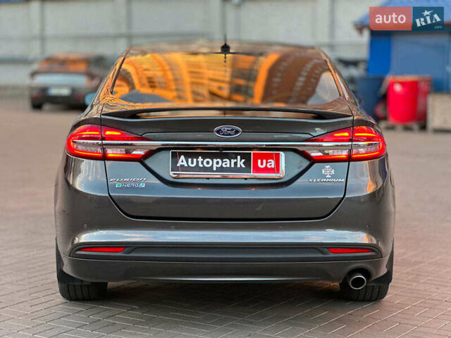 Сірий Форд Фьюжен, об'ємом двигуна 2 л та пробігом 68 тис. км за 17780 $, фото 4 на Automoto.ua