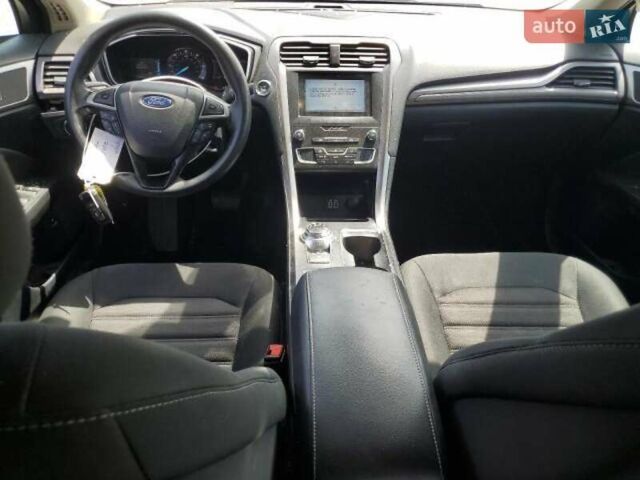 Серый Форд Фьюжн, объемом двигателя 2 л и пробегом 184 тыс. км за 8700 $, фото 8 на Automoto.ua