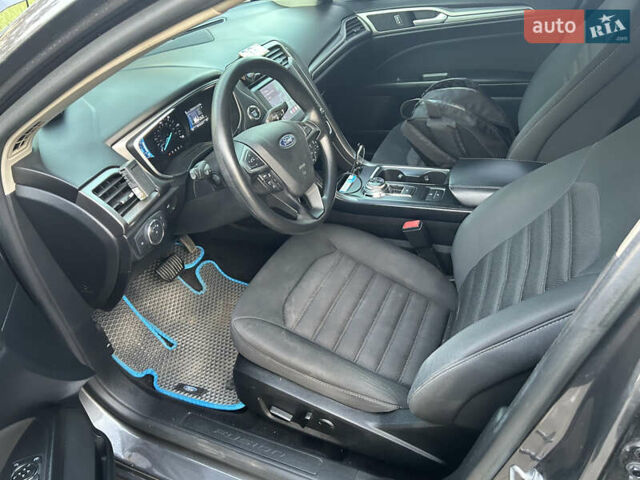 Серый Форд Фьюжн, объемом двигателя 2 л и пробегом 132 тыс. км за 14000 $, фото 28 на Automoto.ua