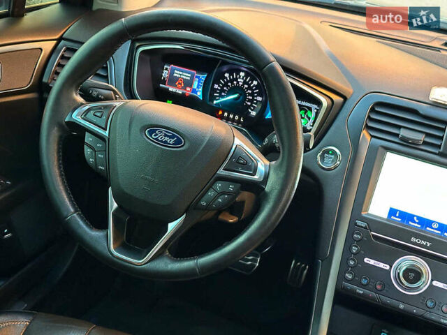 Сірий Форд Фьюжен, об'ємом двигуна 2 л та пробігом 68 тис. км за 17780 $, фото 22 на Automoto.ua