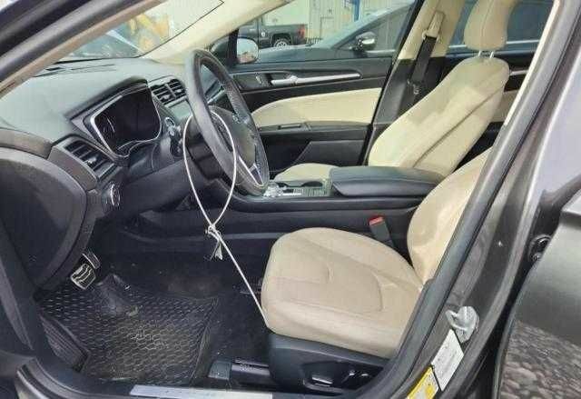 Серый Форд Фьюжн, объемом двигателя 2 л и пробегом 65 тыс. км за 3500 $, фото 6 на Automoto.ua