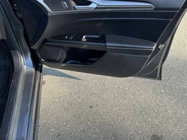 Серый Форд Фьюжн, объемом двигателя 2 л и пробегом 94 тыс. км за 13600 $, фото 11 на Automoto.ua