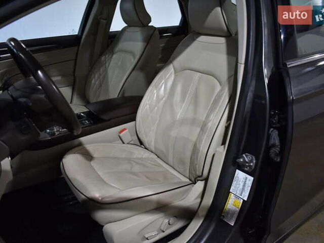 Серый Форд Фьюжн, объемом двигателя 2 л и пробегом 117 тыс. км за 3700 $, фото 11 на Automoto.ua