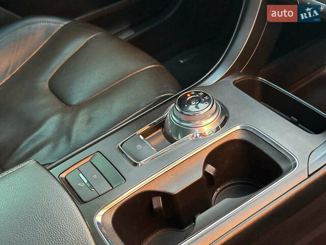 Сірий Форд Фьюжен, об'ємом двигуна 2 л та пробігом 68 тис. км за 17780 $, фото 25 на Automoto.ua