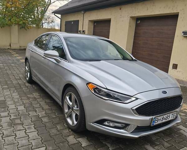 Сірий Форд Фьюжен, об'ємом двигуна 2 л та пробігом 130 тис. км за 13500 $, фото 9 на Automoto.ua