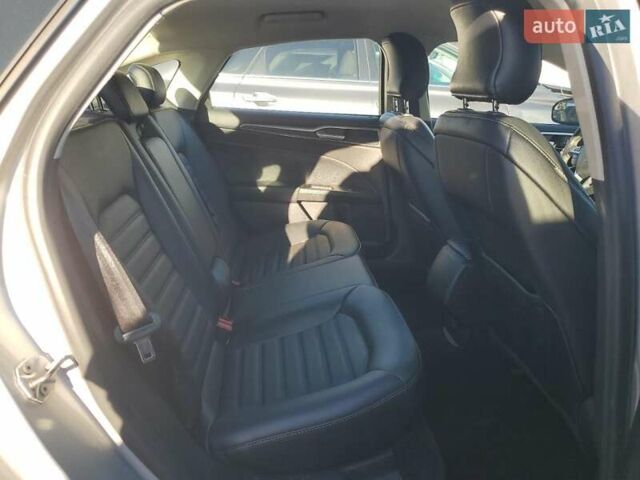 Сірий Форд Фьюжен, об'ємом двигуна 1.5 л та пробігом 152 тис. км за 1800 $, фото 9 на Automoto.ua