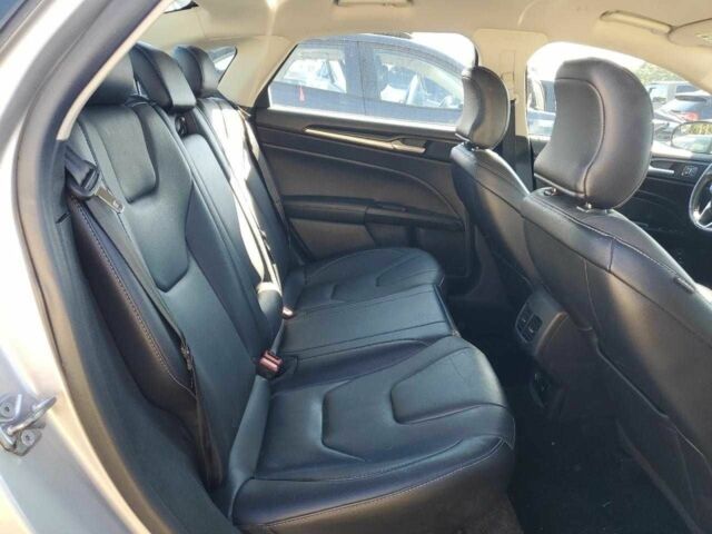 Серый Форд Фьюжн, объемом двигателя 0 л и пробегом 71 тыс. км за 9000 $, фото 9 на Automoto.ua