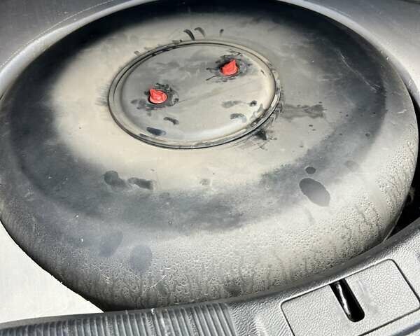 Форд Фьюжен 2018 у Сумах на Automoto.ua Сірий Форд Фьюжен, об'ємом двигуна 2.5 л та пробігом 137 тис. км за 12999 $, фото 12 на Automoto.ua