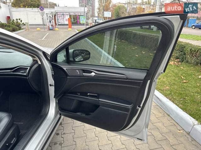 Серый Форд Фьюжн, объемом двигателя 2 л и пробегом 145 тыс. км за 16000 $, фото 21 на Automoto.ua