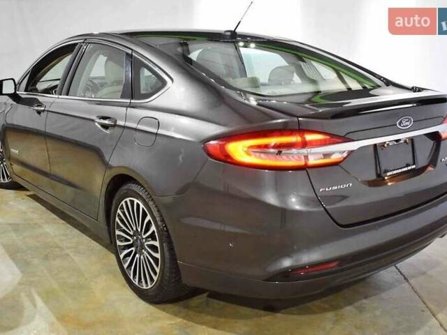 Серый Форд Фьюжн, объемом двигателя 2 л и пробегом 117 тыс. км за 3700 $, фото 4 на Automoto.ua