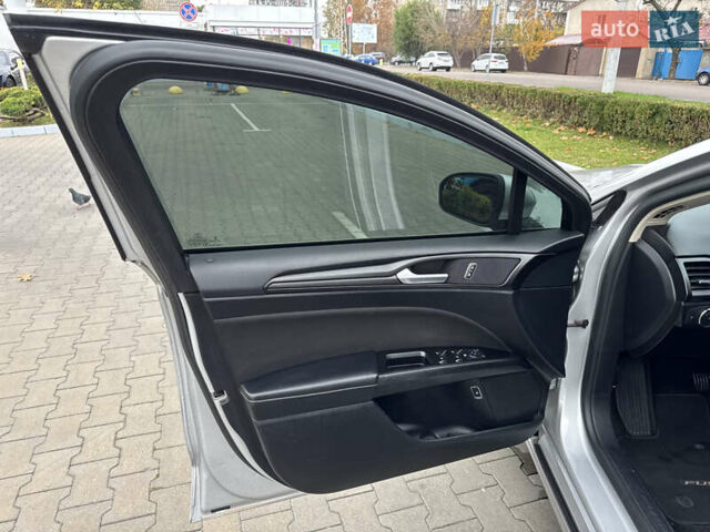 Серый Форд Фьюжн, объемом двигателя 2 л и пробегом 145 тыс. км за 16000 $, фото 11 на Automoto.ua