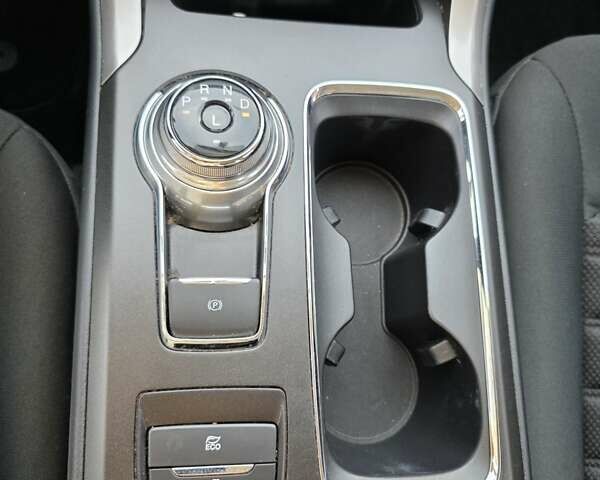 Серый Форд Фьюжн, объемом двигателя 2 л и пробегом 120 тыс. км за 15800 $, фото 48 на Automoto.ua