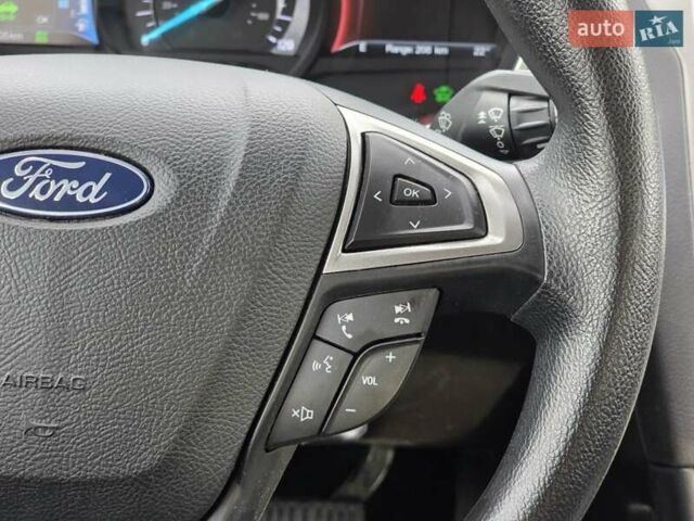 Серый Форд Фьюжн, объемом двигателя 2 л и пробегом 120 тыс. км за 15800 $, фото 44 на Automoto.ua