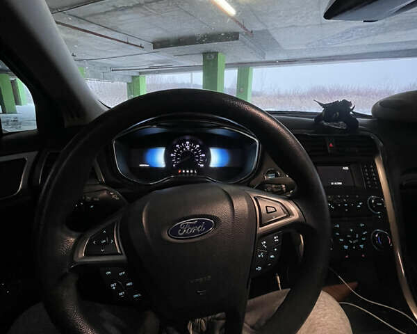 Сірий Форд Фьюжен, об'ємом двигуна 2 л та пробігом 161 тис. км за 15500 $, фото 6 на Automoto.ua