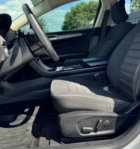 Серый Форд Фьюжн, объемом двигателя 1.5 л и пробегом 102 тыс. км за 12600 $, фото 10 на Automoto.ua