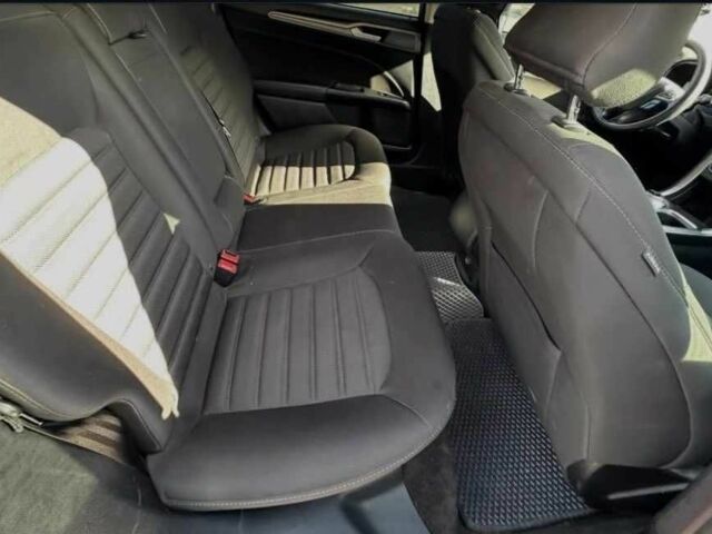 Сірий Форд Фьюжен, об'ємом двигуна 2.5 л та пробігом 185 тис. км за 12500 $, фото 6 на Automoto.ua