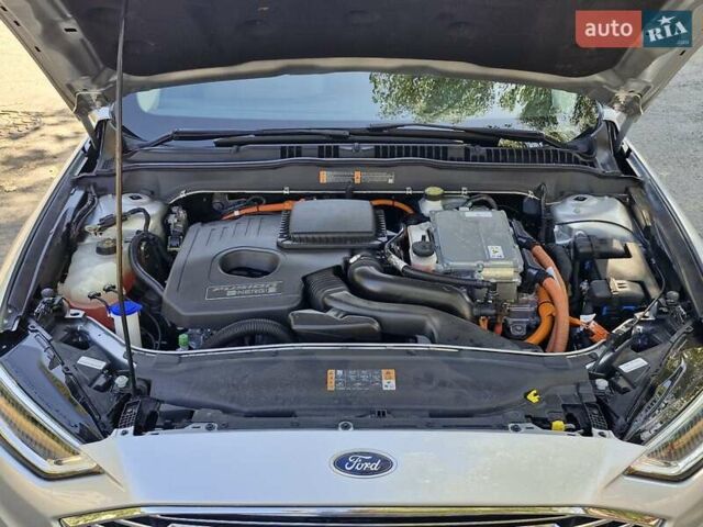 Форд Фьюжн 2018 в Одессе на Automoto.ua Серый Форд Фьюжн, объемом двигателя 2 л и пробегом 108 тыс. км за 15850 $, фото 2 на Automoto.ua