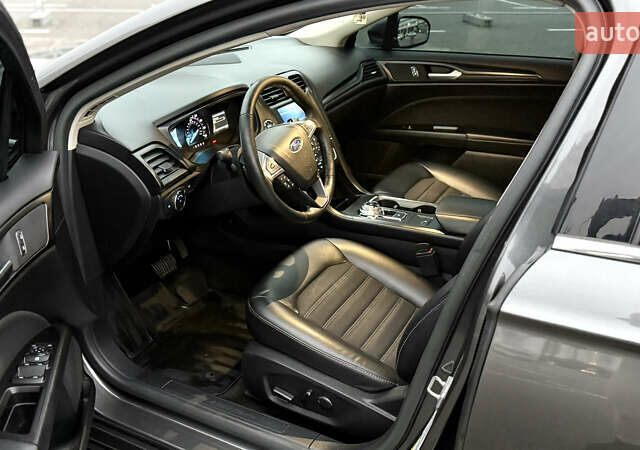 Серый Форд Фьюжн, объемом двигателя 1.5 л и пробегом 112 тыс. км за 13900 $, фото 11 на Automoto.ua