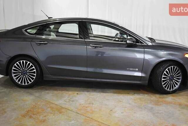 Серый Форд Фьюжн, объемом двигателя 2 л и пробегом 117 тыс. км за 3700 $, фото 7 на Automoto.ua