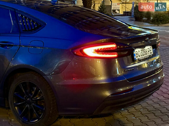 Сірий Форд Фьюжен, об'ємом двигуна 2 л та пробігом 176 тис. км за 11500 $, фото 3 на Automoto.ua