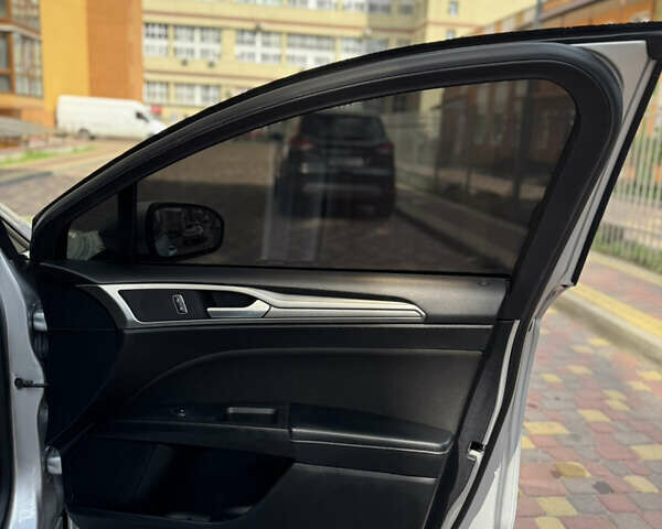 Сірий Форд Фьюжен, об'ємом двигуна 2 л та пробігом 100 тис. км за 14500 $, фото 36 на Automoto.ua