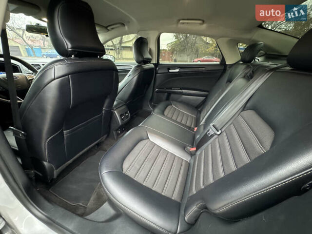 Серый Форд Фьюжн, объемом двигателя 2 л и пробегом 145 тыс. км за 16000 $, фото 17 на Automoto.ua