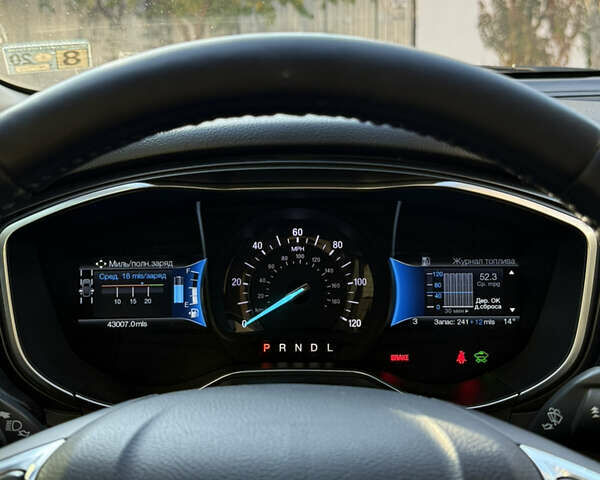 Серый Форд Фьюжн, объемом двигателя 2 л и пробегом 68 тыс. км за 16200 $, фото 10 на Automoto.ua