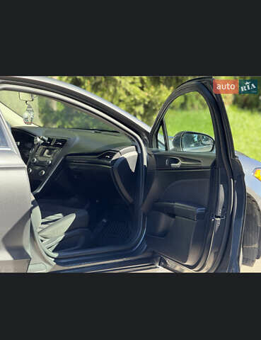 Серый Форд Фьюжн, объемом двигателя 2.5 л и пробегом 103 тыс. км за 11900 $, фото 36 на Automoto.ua