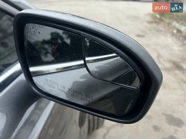 Сірий Форд Фьюжен, об'ємом двигуна 2 л та пробігом 159 тис. км за 14900 $, фото 6 на Automoto.ua