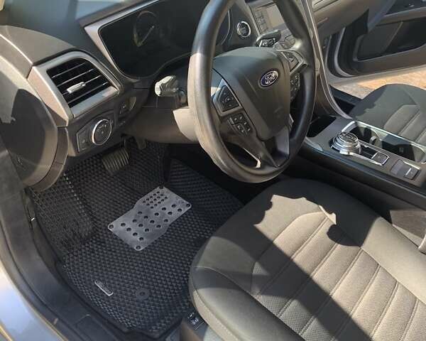 Форд Фьюжн 2018 в Черкассах на Automoto.ua Серый Форд Фьюжн, объемом двигателя 2.49 л и пробегом 125 тыс. км за 12950 $, фото 3 на Automoto.ua