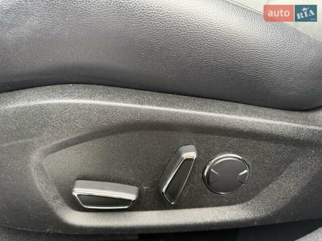 Серый Форд Фьюжн, объемом двигателя 2 л и пробегом 117 тыс. км за 16400 $, фото 23 на Automoto.ua
