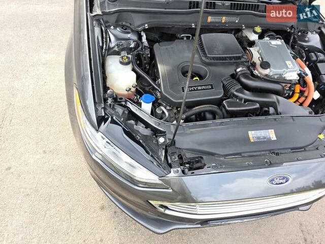 Серый Форд Фьюжн, объемом двигателя 2 л и пробегом 120 тыс. км за 15800 $, фото 16 на Automoto.ua