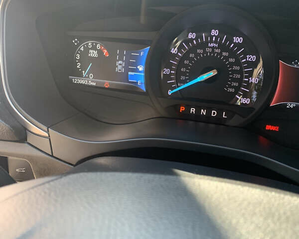 Форд Фьюжн 2018 в Черкассах на Automoto.ua Серый Форд Фьюжн, объемом двигателя 2.49 л и пробегом 125 тыс. км за 12950 $, фото 48 на Automoto.ua