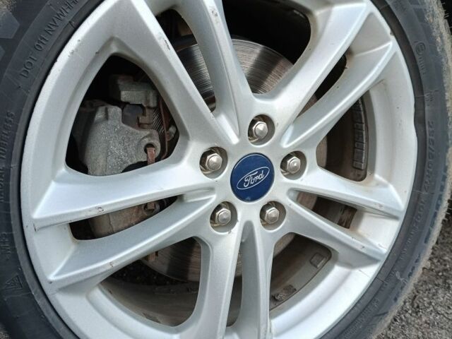 Сірий Форд Фьюжен, об'ємом двигуна 2 л та пробігом 151 тис. км за 12800 $, фото 9 на Automoto.ua