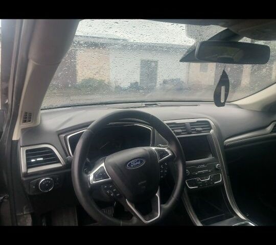 Серый Форд Фьюжн, объемом двигателя 1.5 л и пробегом 177 тыс. км за 11600 $, фото 4 на Automoto.ua