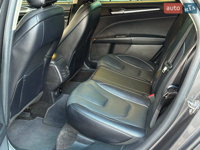 Сірий Форд Фьюжен, об'ємом двигуна 2 л та пробігом 68 тис. км за 17780 $, фото 16 на Automoto.ua