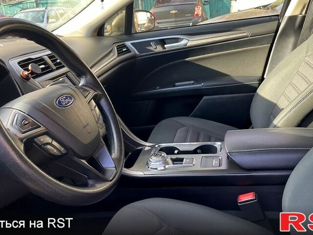 Сірий Форд Фьюжен, об'ємом двигуна 2.5 л та пробігом 195 тис. км за 11500 $, фото 5 на Automoto.ua
