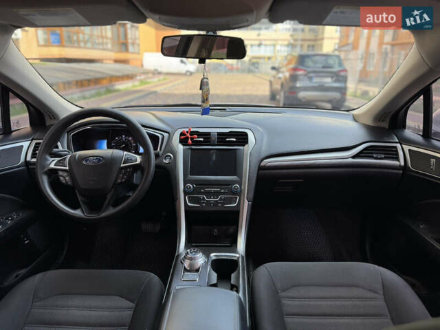 Сірий Форд Фьюжен, об'ємом двигуна 2 л та пробігом 100 тис. км за 14500 $, фото 33 на Automoto.ua