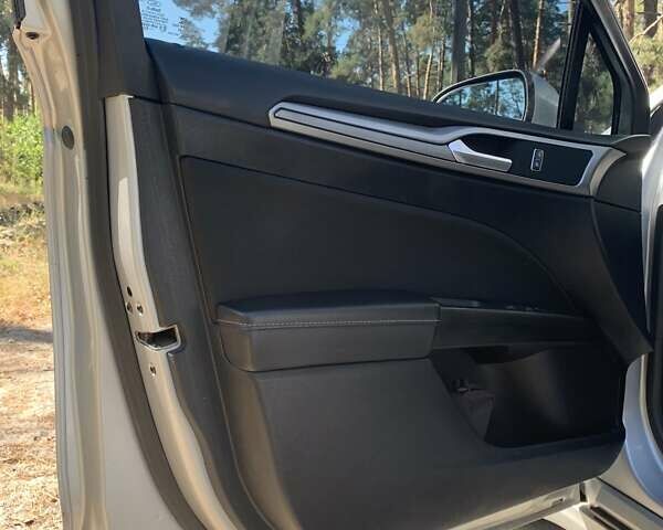 Форд Фьюжн 2018 в Черкассах на Automoto.ua Серый Форд Фьюжн, объемом двигателя 2.49 л и пробегом 125 тыс. км за 12950 $, фото 33 на Automoto.ua