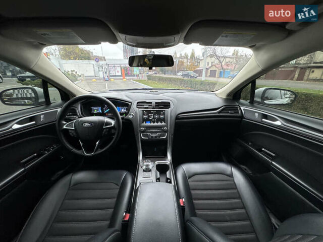 Серый Форд Фьюжн, объемом двигателя 2 л и пробегом 145 тыс. км за 16000 $, фото 18 на Automoto.ua