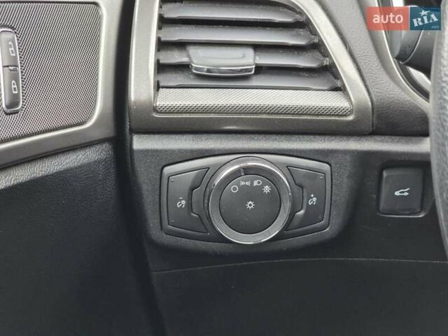 Серый Форд Фьюжн, объемом двигателя 2 л и пробегом 120 тыс. км за 15800 $, фото 45 на Automoto.ua