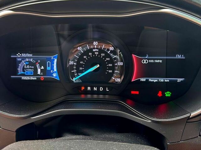 Сірий Форд Фьюжен, об'ємом двигуна 2 л та пробігом 73 тис. км за 20000 $, фото 5 на Automoto.ua