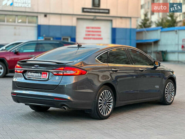Сірий Форд Фьюжен, об'ємом двигуна 2 л та пробігом 68 тис. км за 17780 $, фото 3 на Automoto.ua