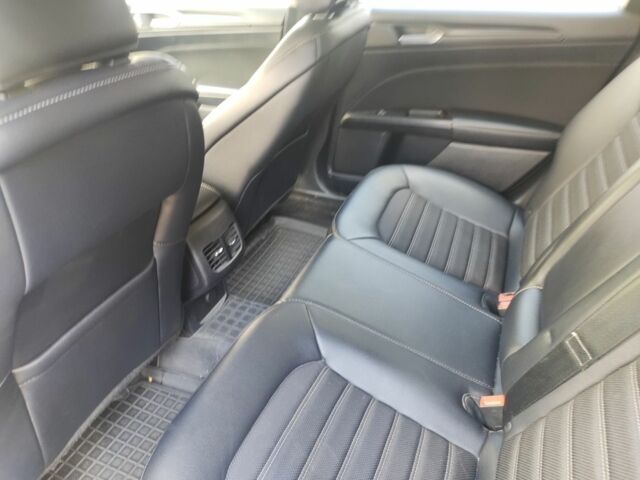 Сірий Форд Фьюжен, об'ємом двигуна 1.5 л та пробігом 131 тис. км за 12000 $, фото 5 на Automoto.ua