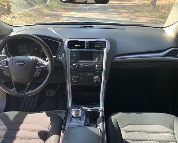 Форд Фьюжн 2018 в Черкассах на Automoto.ua Серый Форд Фьюжн, объемом двигателя 2.49 л и пробегом 125 тыс. км за 12950 $, фото 24 на Automoto.ua